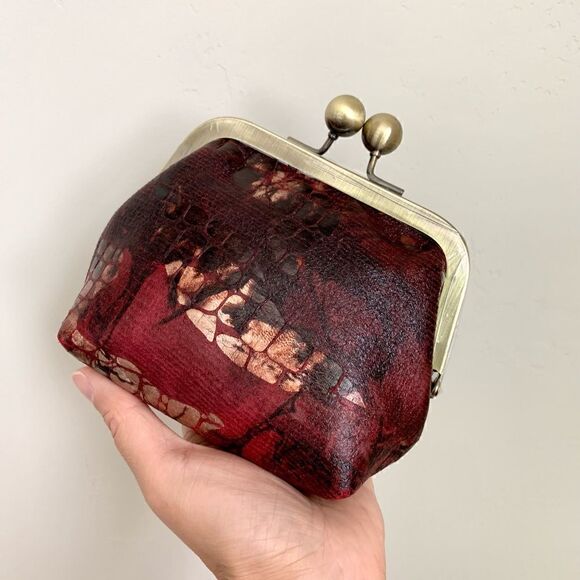 Handmade Genuine Leather Floral Printed, Metal Frame Large Purse/ Wristlet - Picture 7 of 15